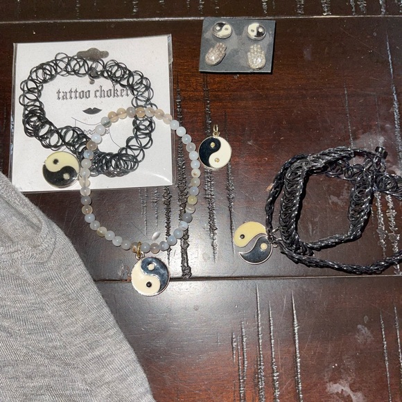 Ying Yang Bundle 🖤🤍 - Picture 8 of 8